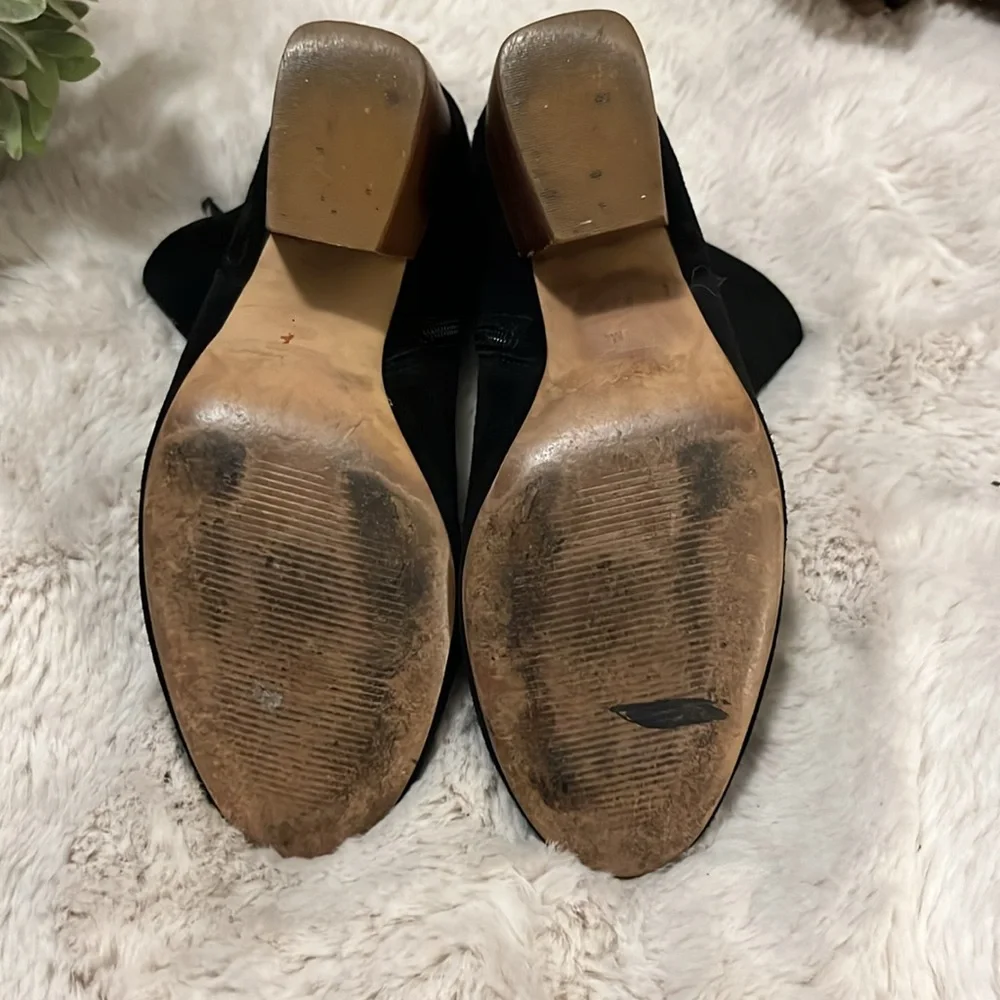 Crown Women’s Vintage Tashaa Black Suede Block Bohemian Heel Ankle Booties Sz 8